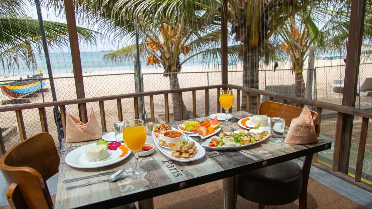 Jkab Beach Resort Trincomalee Eksteriør billede