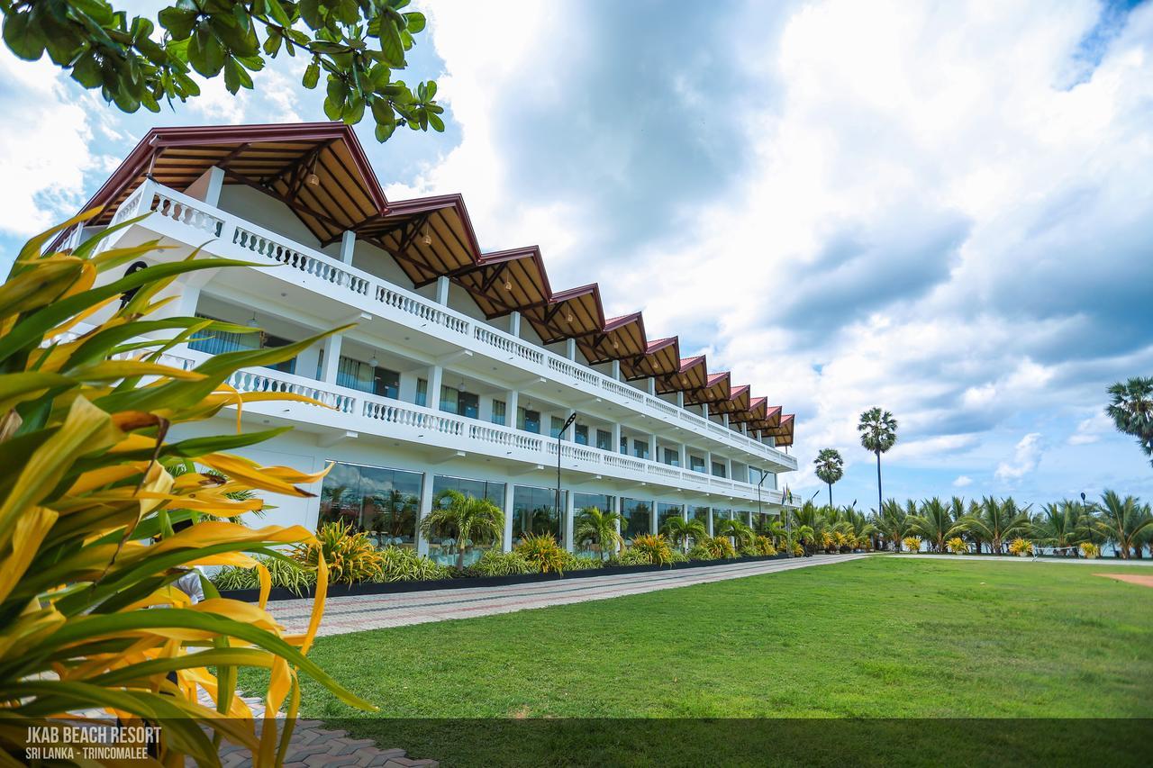 Jkab Beach Resort Trincomalee Eksteriør billede