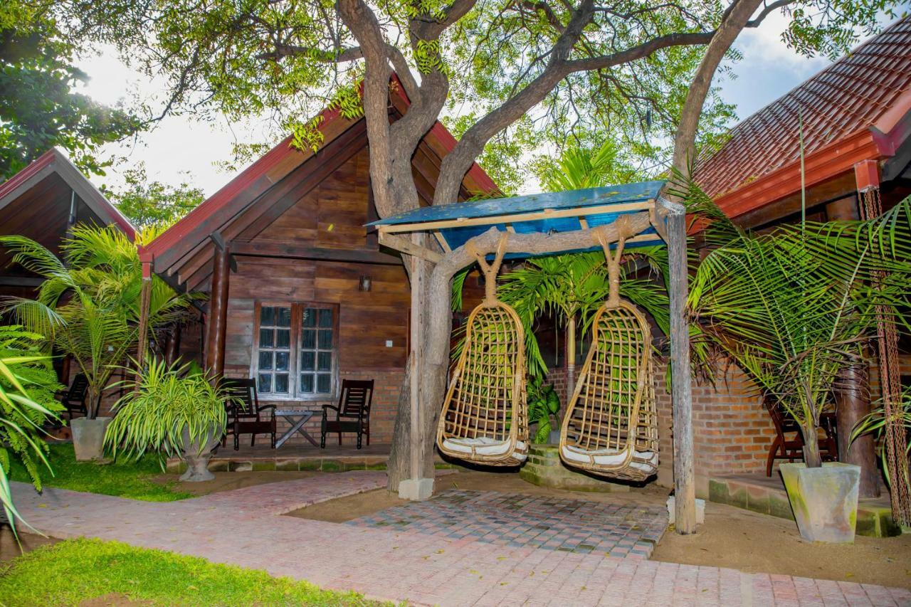 Jkab Beach Resort Trincomalee Eksteriør billede