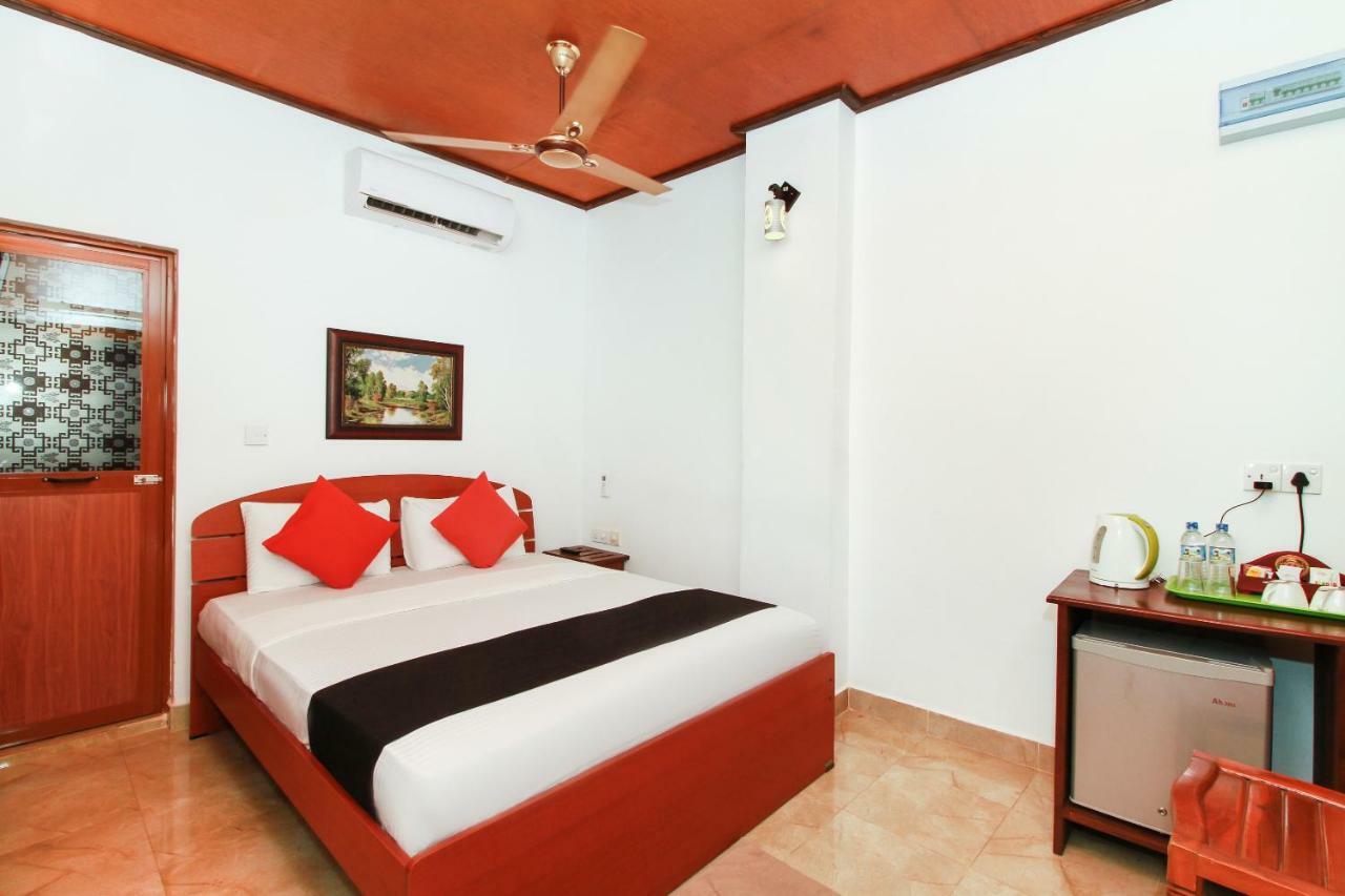 Jkab Beach Resort Trincomalee Eksteriør billede