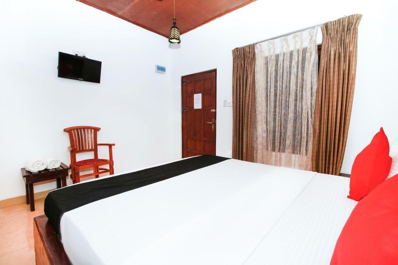 Jkab Beach Resort Trincomalee Eksteriør billede