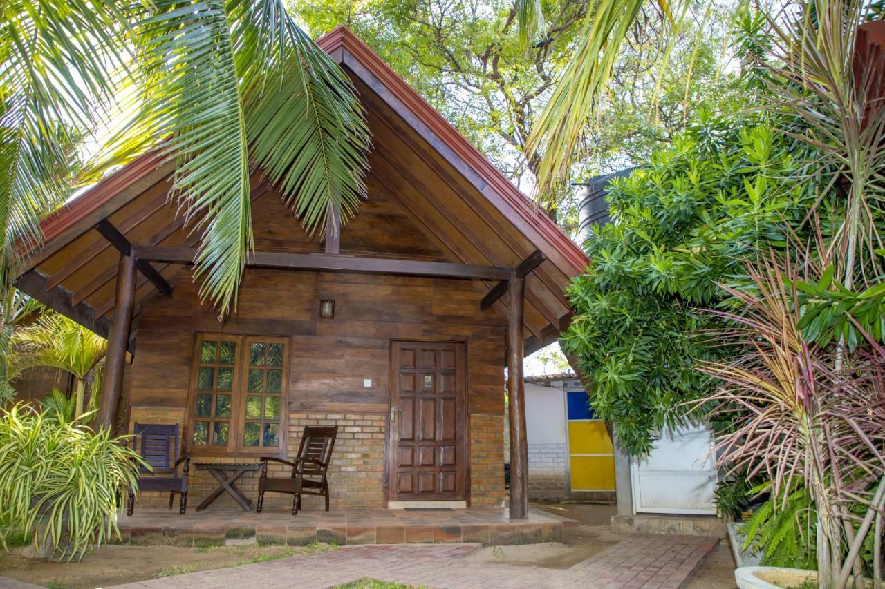 Jkab Beach Resort Trincomalee Eksteriør billede