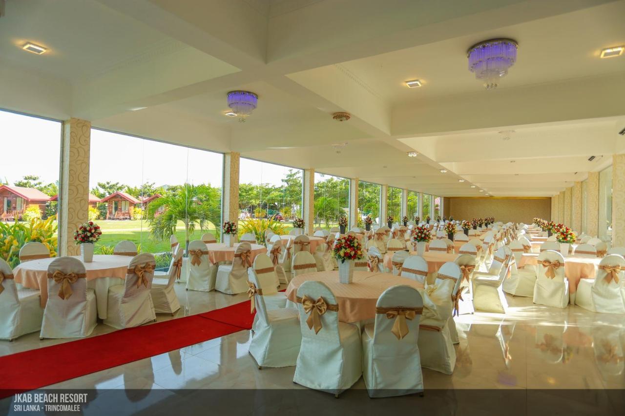 Jkab Beach Resort Trincomalee Eksteriør billede